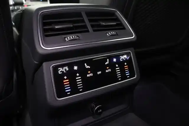 Musta Farmari, Audi A6 – VAR-13611