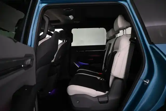 Sininen Maastoauto, Kia EV9 – VAR-13633