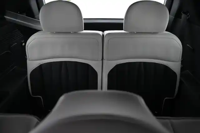 Sininen Maastoauto, Kia EV9 – VAR-13633