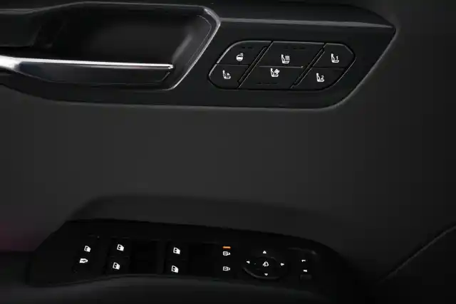 Sininen Maastoauto, Kia EV9 – VAR-13633