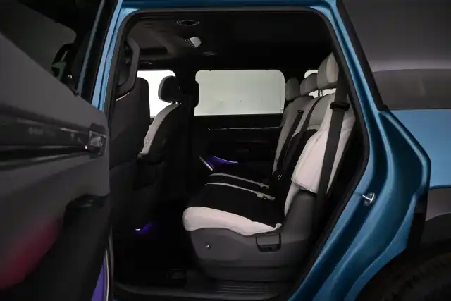 Sininen Maastoauto, Kia EV9 – VAR-13636