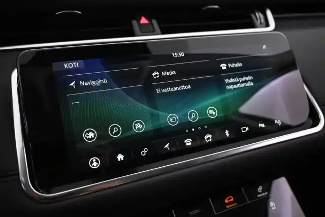 Punainen Maastoauto, Land Rover Range Rover Evoque – VAR-13763