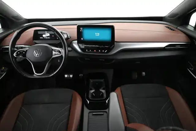Sininen Maastoauto, Volkswagen ID.4 – VAR-13794