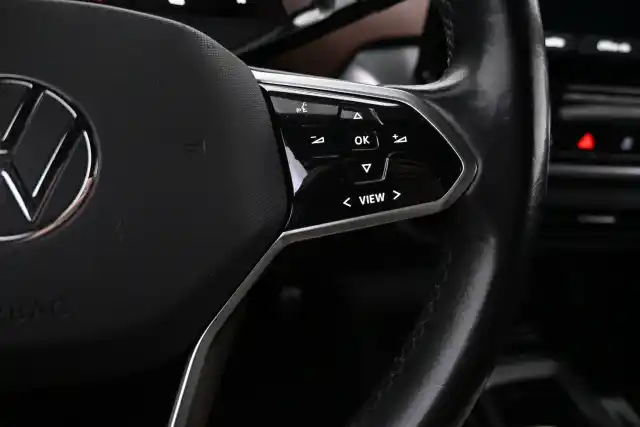 Sininen Maastoauto, Volkswagen ID.4 – VAR-13794