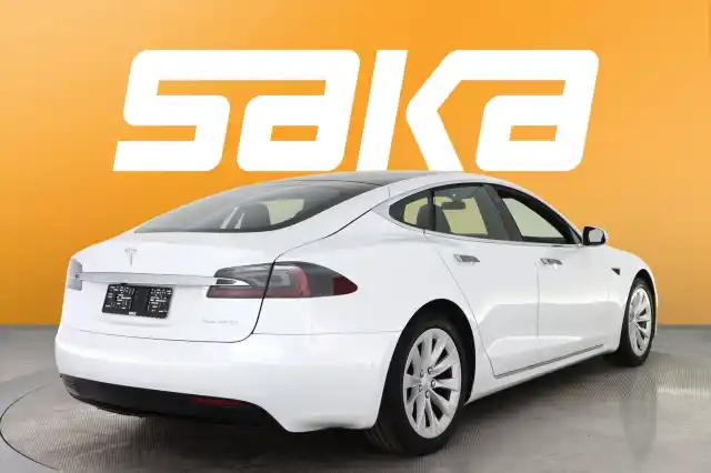 Valkoinen Sedan, Tesla Model S – VAR-13798