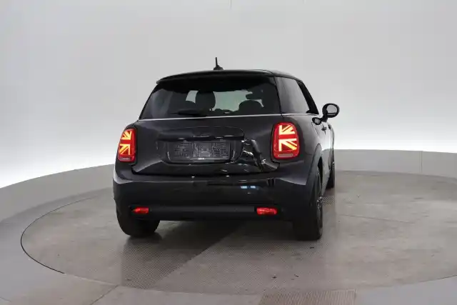 Musta Viistoperä, MINI COOPER – VAR-14107