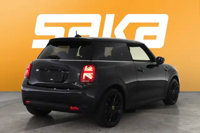 Musta Viistoperä, MINI COOPER – VAR-14107