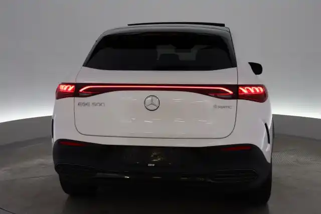 Valkoinen Maastoauto, Mercedes-Benz EQE SUV – VAR-14148