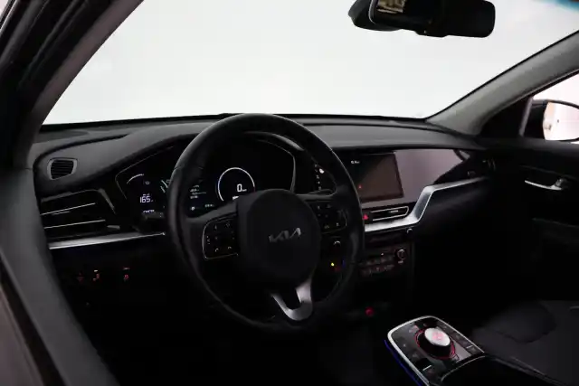 Musta Viistoperä, Kia NIRO – VAR-14249