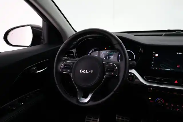 Musta Viistoperä, Kia NIRO – VAR-14249