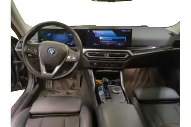  Sedan, BMW i4 – VAR-14332