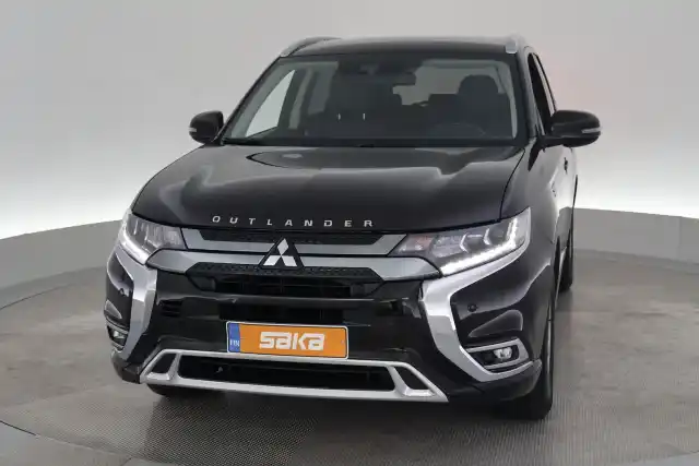 Musta Maastoauto, Mitsubishi Outlander PHEV – VAR-14525