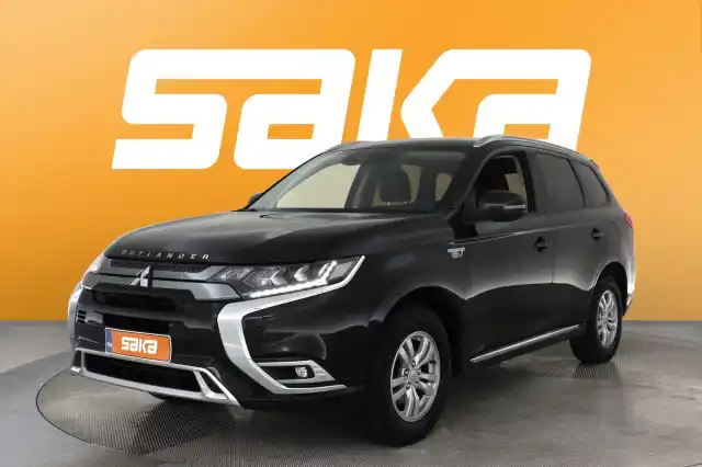 Musta Maastoauto, Mitsubishi Outlander PHEV – VAR-14525