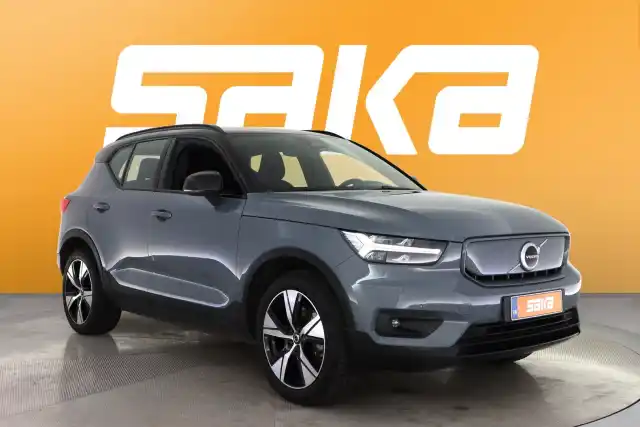 Harmaa Maastoauto, Volvo XC40 – VAR-14591