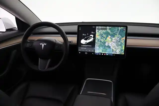 Valkoinen Viistoperä, Tesla Model 3 – VAR-14711