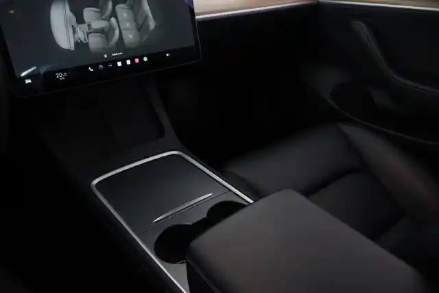 Valkoinen Viistoperä, Tesla Model 3 – VAR-14711