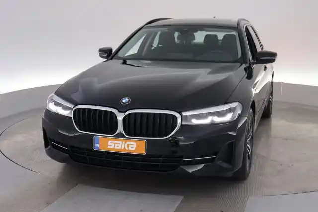 Musta Farmari, BMW 530 – VAR-14755