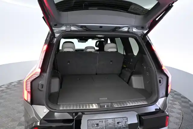 Harmaa Maastoauto, Kia EV9 – VAR-14841