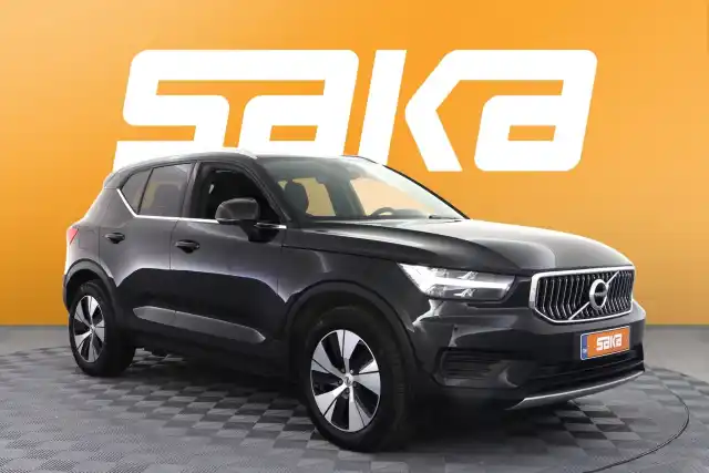 Musta Maastoauto, Volvo XC40 – VAR-15038