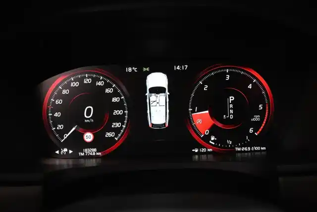 Valkoinen Farmari, Volvo V90 Cross Country – VAR-15099