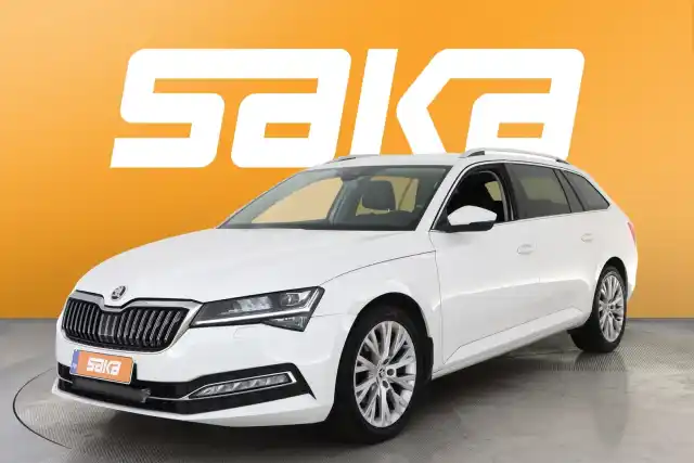 Valkoinen Farmari, Skoda Superb – VAR-15114