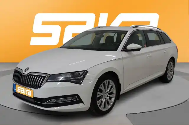 Valkoinen Farmari, Skoda Superb – VAR-15114