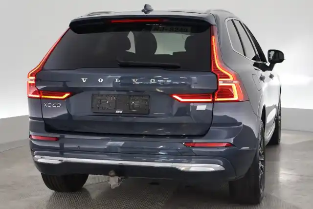 Sininen Maastoauto, Volvo XC60 – VAR-15134