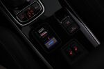 Punainen Maastoauto, Mitsubishi Outlander PHEV – VAR-15172, kuva 26