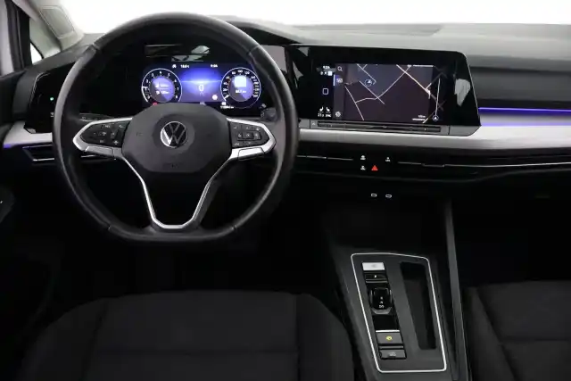 Valkoinen Viistoperä, Volkswagen Golf – VAR-15355