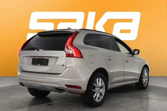 Beige Maastoauto, Volvo XC60 – VAR-15386