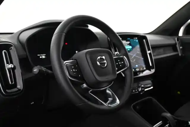 Sininen Maastoauto, Volvo C40 – VAR-15413