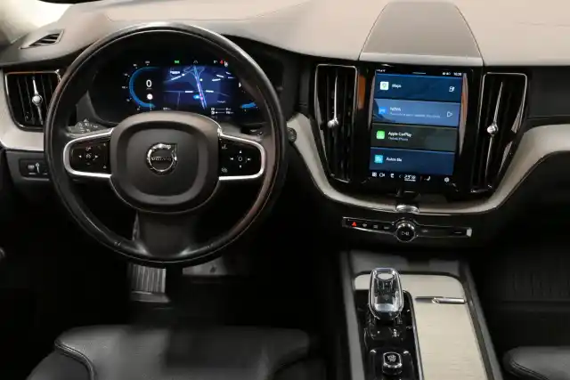 Musta Maastoauto, Volvo XC60 – VAR-15445