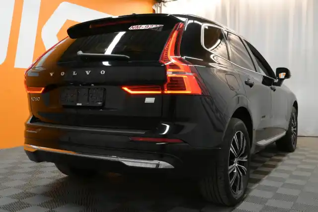 Musta Maastoauto, Volvo XC60 – VAR-15445