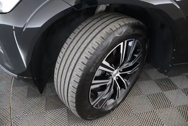 Musta Maastoauto, Volvo XC60 – VAR-15445