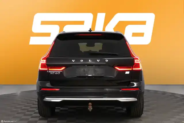 Musta Maastoauto, Volvo XC60 – VAR-15445