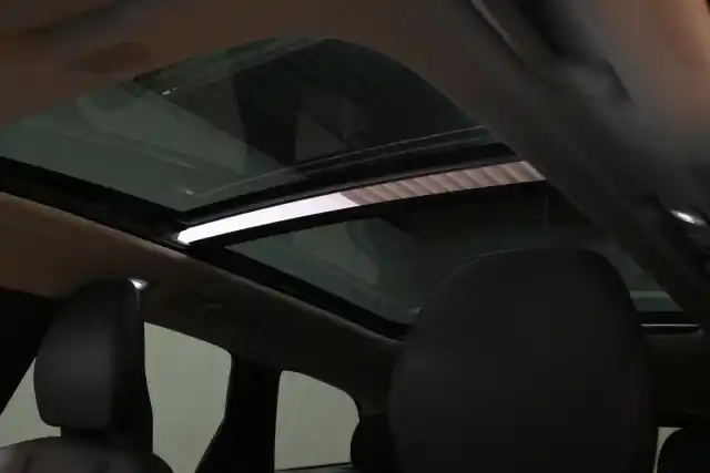 Musta Maastoauto, Volvo XC60 – VAR-15445