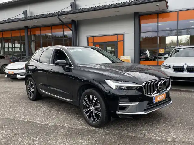 Musta Maastoauto, Volvo XC60 – VAR-15445