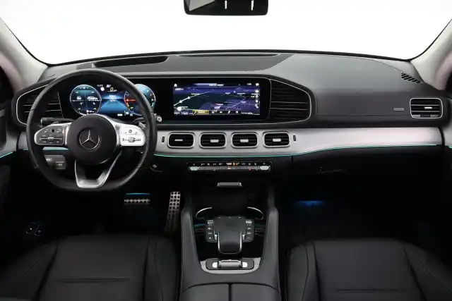 Musta Maastoauto, Mercedes-Benz GLE – VAR-15718
