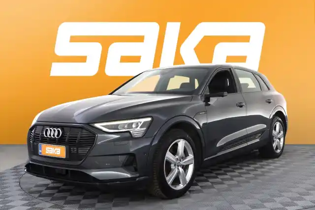 Harmaa Maastoauto, Audi e-tron – VAR-15957