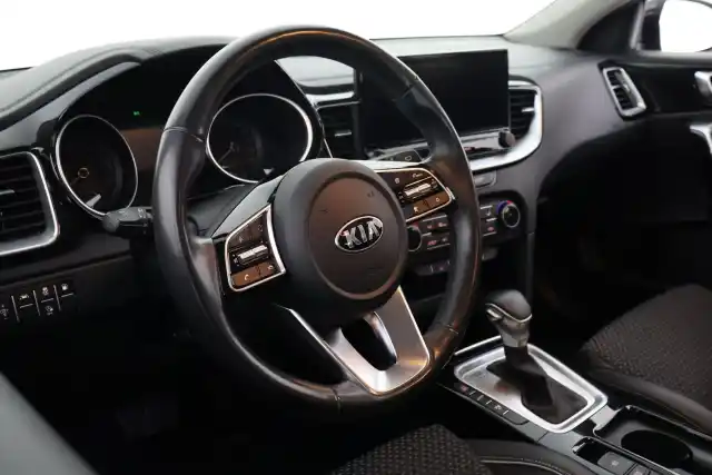 Musta Viistoperä, Kia XCeed – VAR-16005