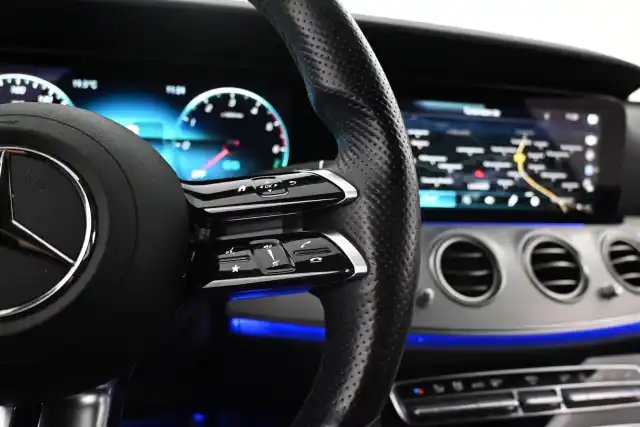 Musta Farmari, Mercedes-Benz E – VAR-16097