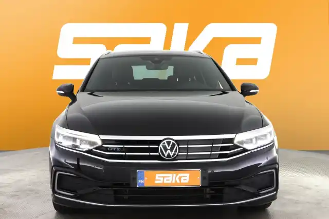 Musta Farmari, Volkswagen Passat – VAR-16165