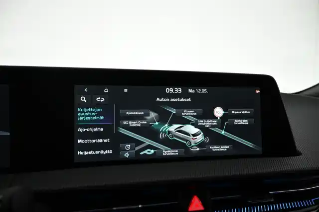 Harmaa Maastoauto, Kia EV6 – VAR-162955