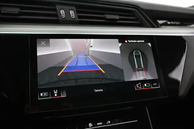 Harmaa Maastoauto, Audi e-tron – VAR-16382