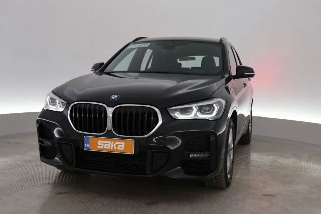 Musta Maastoauto, BMW X1 – VAR-16415