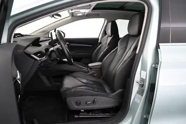 Vihreä Maastoauto, Skoda Enyaq – VAR-16442
