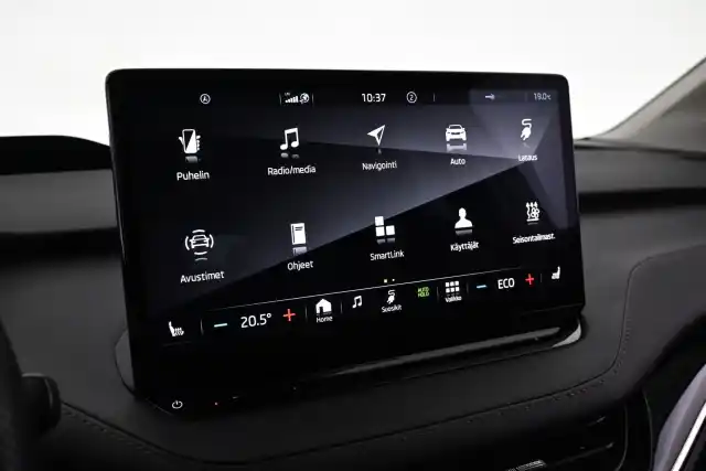 Vihreä Maastoauto, Skoda Enyaq – VAR-16442