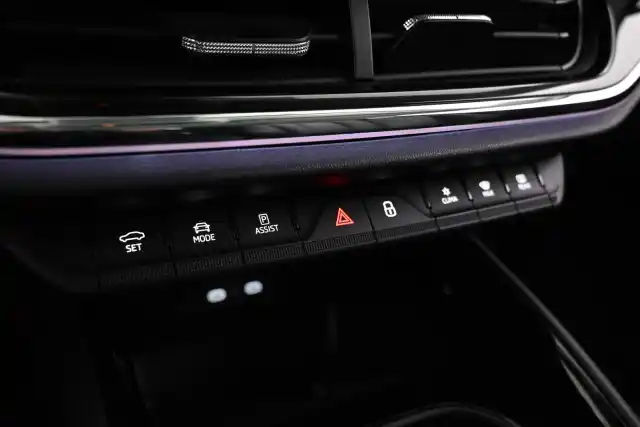 Vihreä Maastoauto, Skoda Enyaq – VAR-16442