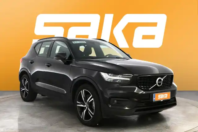 Musta Maastoauto, Volvo XC40 – VAR-16466