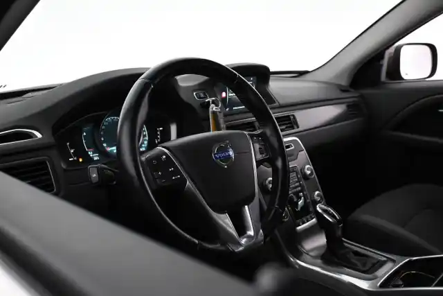 Ruskea Farmari, Volvo XC70 – VAR-16571